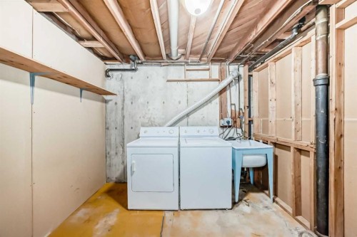 244 Huntridge Road Ne, Calgary, AB - Indoor Photo Showing Laundry Room