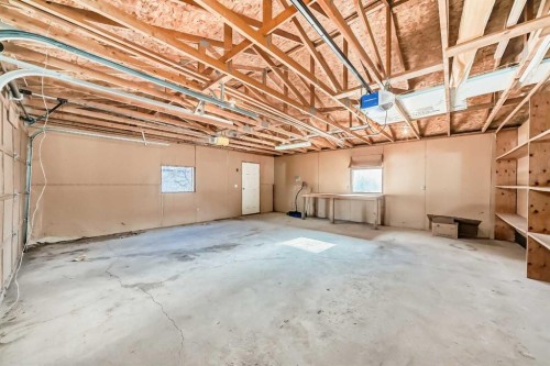 244 Huntridge Road Ne, Calgary, AB - Indoor