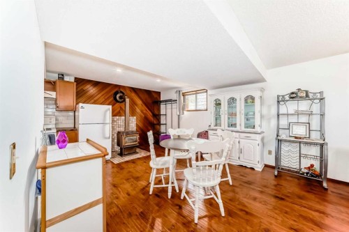 22 Glenhill Drive, Cochrane, AB - Indoor