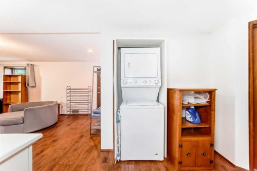 22 Glenhill Drive, Cochrane, AB - Indoor Photo Showing Laundry Room