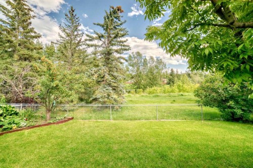 22 Glenhill Drive, Cochrane, AB - Outdoor