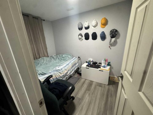 2105 New Brighton Gardens Se, Calgary, AB - Indoor Photo Showing Other Room