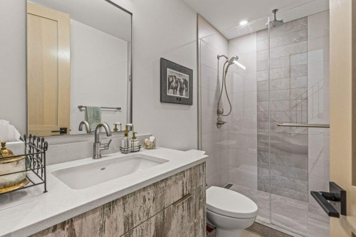 628 Silvertip Road, Canmore, AB - Indoor Photo Showing Bathroom