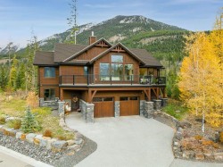 628 Silvertip Road  Canmore, AB T1W 3K8