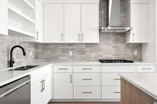 155 Greenwich Drive Nw, Calgary, AB - Indoor Photo Showing Kitchen With Double Sink With Upgraded Kitchen