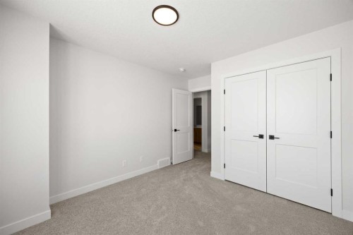 155 Greenwich Drive Nw, Calgary, AB - Indoor Photo Showing Other Room