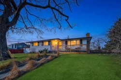 3215 9 Street NW Calgary, AB T2K 1H1