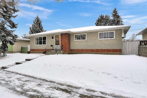 1483 Northmount Drive Nw, Calgary, AB - Outdoor