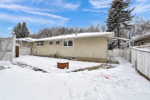 1483 Northmount Drive Nw, Calgary, AB - Outdoor