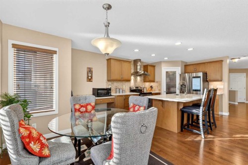 575 Everbrook Way Sw, Calgary, AB - Indoor Photo Showing Dining Room