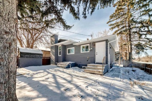 3504 33 Street Se, Calgary, AB - Outdoor