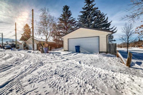 3504 33 Street Se, Calgary, AB - Outdoor