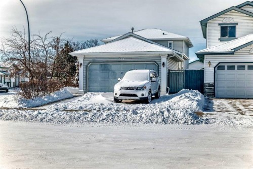 302 Applewood Drive Se, Calgary, AB - Outdoor