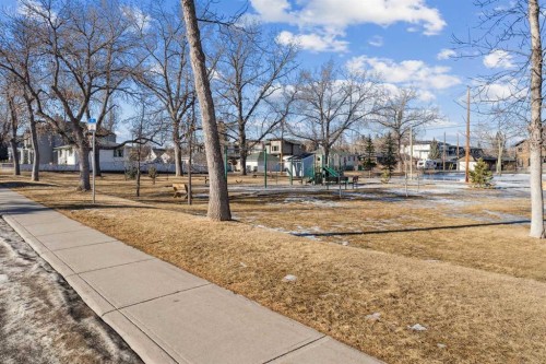 607 29 Avenue Nw, Calgary, AB - Outdoor With View