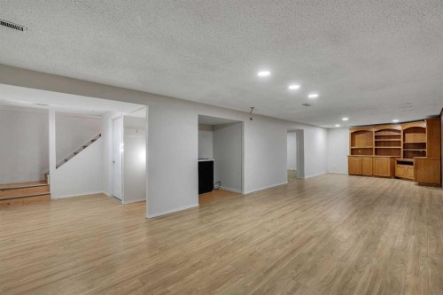 102 Huntham Place Ne, Calgary, AB - Indoor