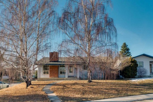 102 Huntham Place Ne, Calgary, AB - Outdoor