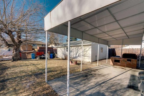 102 Huntham Place Ne, Calgary, AB -  With Exterior