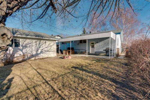 102 Huntham Place Ne, Calgary, AB - Outdoor With Deck Patio Veranda