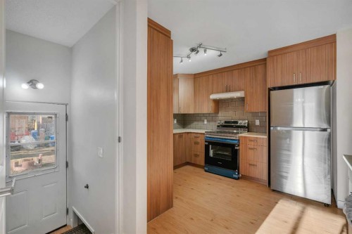 102 Huntham Place Ne, Calgary, AB - Indoor Photo Showing Kitchen