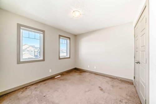 47 Evansglen Circle Nw, Calgary, AB - Indoor Photo Showing Other Room