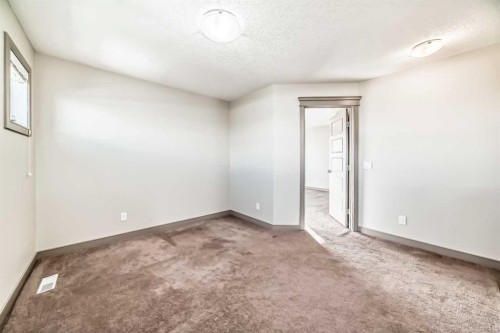 47 Evansglen Circle Nw, Calgary, AB - Indoor Photo Showing Other Room