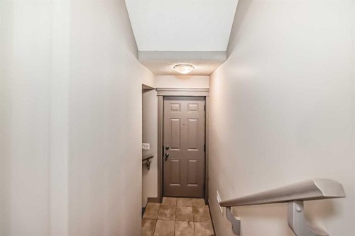 47 Evansglen Circle Nw, Calgary, AB - Indoor Photo Showing Other Room