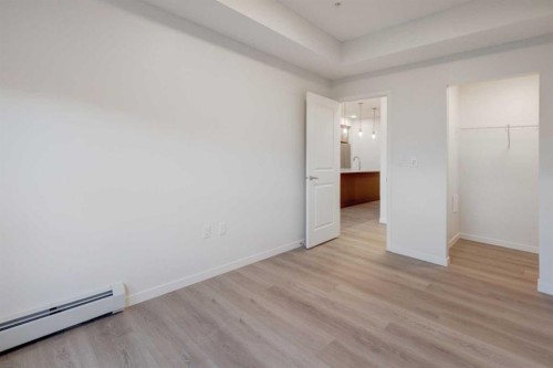 119-245 Edith Place Nw, Calgary, AB - Indoor Photo Showing Other Room