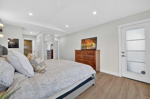 2720 41 Street Sw, Calgary, AB 