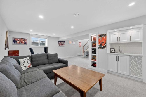 2720 41 Street Sw, Calgary, AB 