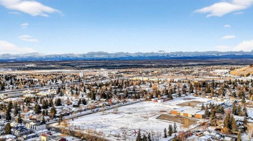 2720 41 Street Sw, Calgary, AB 