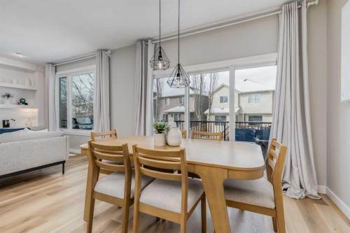 27 Everoak Bay Sw, Calgary, AB - Indoor Photo Showing Dining Room