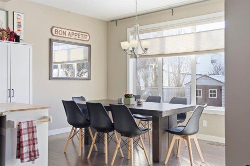639 Copperpond Circle Se, Calgary, AB - Indoor Photo Showing Dining Room