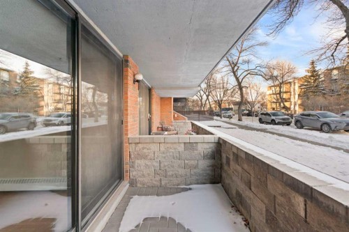 105-345 4 Avenue Ne, Calgary, AB - Outdoor