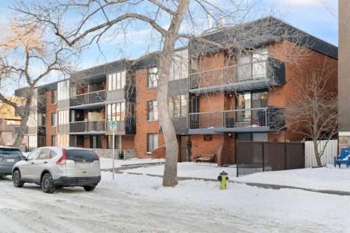 105-345 4 Avenue Ne, Calgary, AB - Outdoor