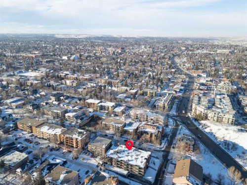 105-345 4 Avenue Ne, Calgary, AB - Outdoor With View