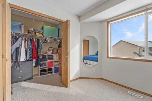 1301 Eagleview Place Nw, High River, AB - Indoor Photo Showing Other Room