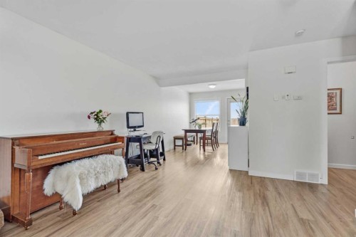 1301 Eagleview Place Nw, High River, AB - Indoor