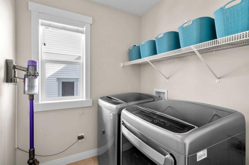 346 Cooperstown Common Sw, Airdrie, AB - Indoor Photo Showing Laundry Room