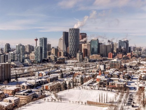 156 9 Street Ne, Calgary, AB - Outdoor With View