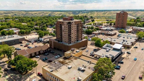 204-515 6 Street South, Lethbridge, AB - Outdoor With View