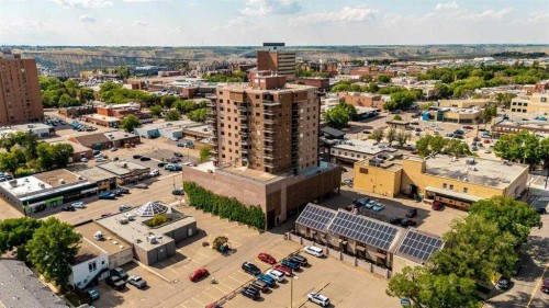 204-515 6 Street South, Lethbridge, AB - Outdoor With View