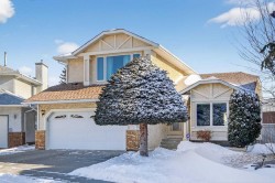 57 Del Rio Place NE Calgary, AB T1Y 6N3