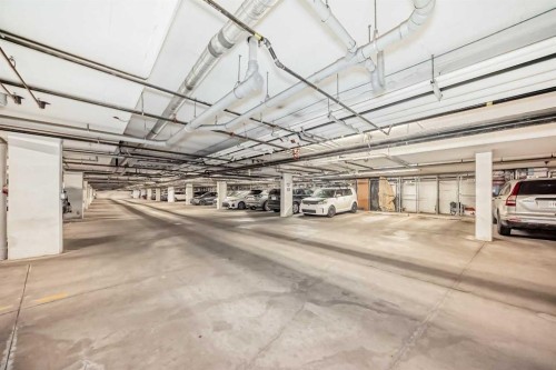 405-10 Walgrove Se, Calgary, AB - Indoor Photo Showing Garage