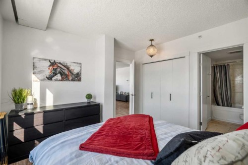 619-8710 Horton Road Sw, Calgary, AB - Indoor Photo Showing Bedroom