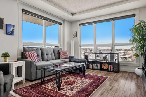619-8710 Horton Road Sw, Calgary, AB - Indoor Photo Showing Living Room
