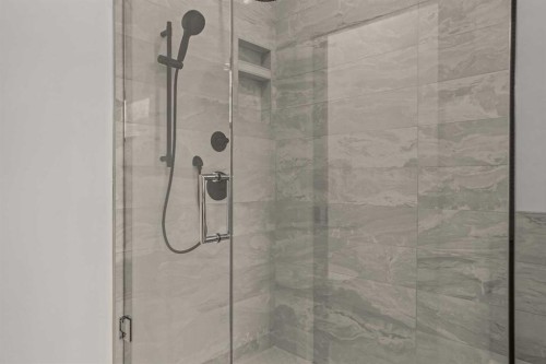 723 3Rd Street, Canmore, AB - Indoor Photo Showing Bathroom