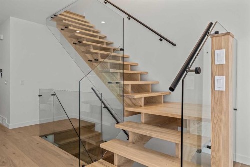 723 3Rd Street, Canmore, AB - Indoor Photo Showing Other Room