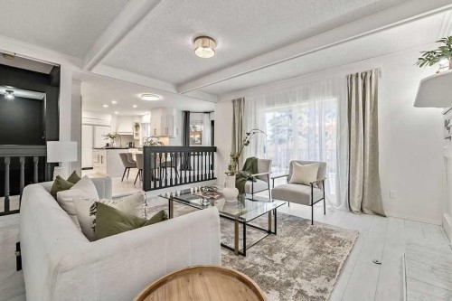 162 Woodbend Way, Okotoks, AB - Indoor Photo Showing Living Room
