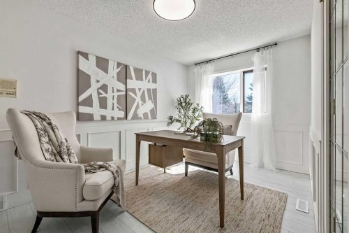 162 Woodbend Way, Okotoks, AB - Indoor