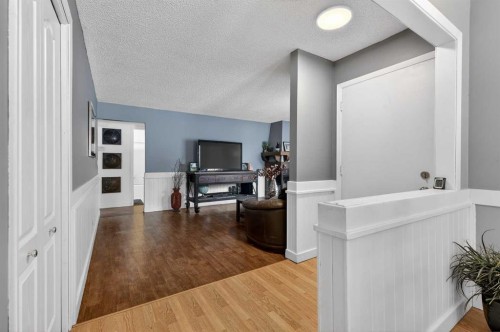 139 Hodson Crescent, Okotoks, AB - Indoor Photo Showing Other Room
